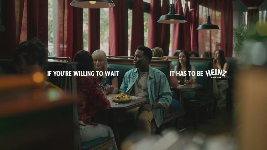 Heinz The Wait advert, 2024, diners waiting for ketchup, agency 1984
